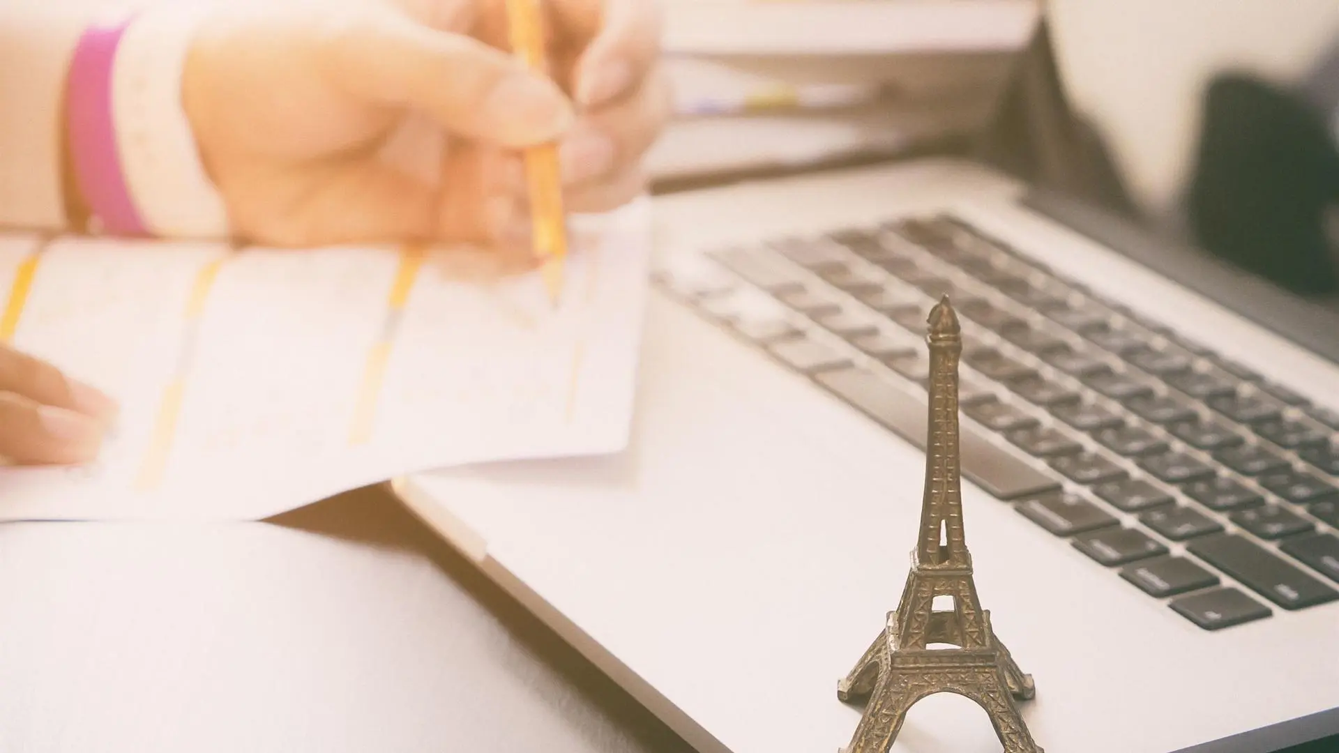 هزینه اقامت در فرانسه